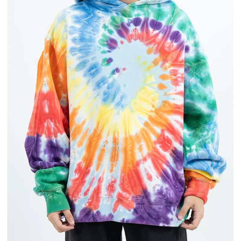 Obszerna bluza z kapturem i wielokolorowym efektem spiralnego tie-dye